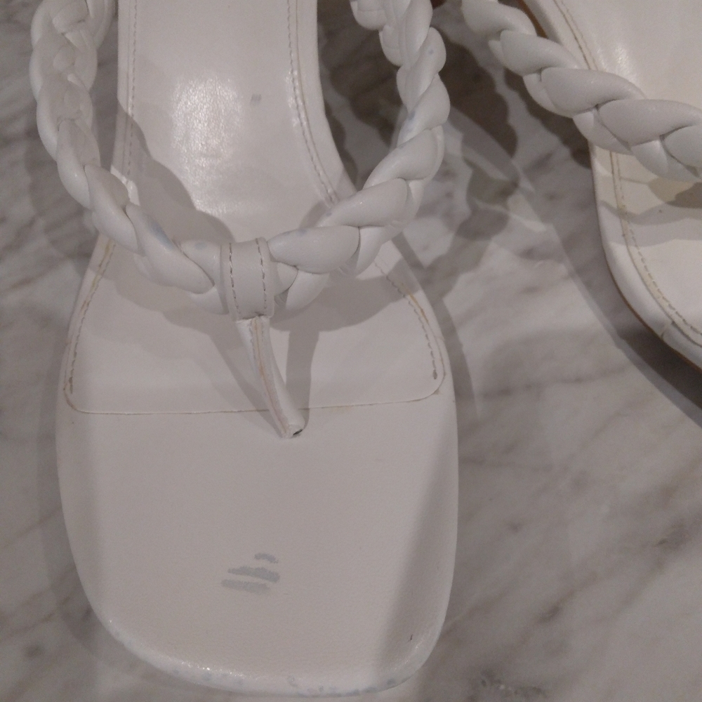 🔥5/$20 NWOT BCBGENERATION Women's Tulani Dress Sandal, Size: 10 - Picture 2 of 4